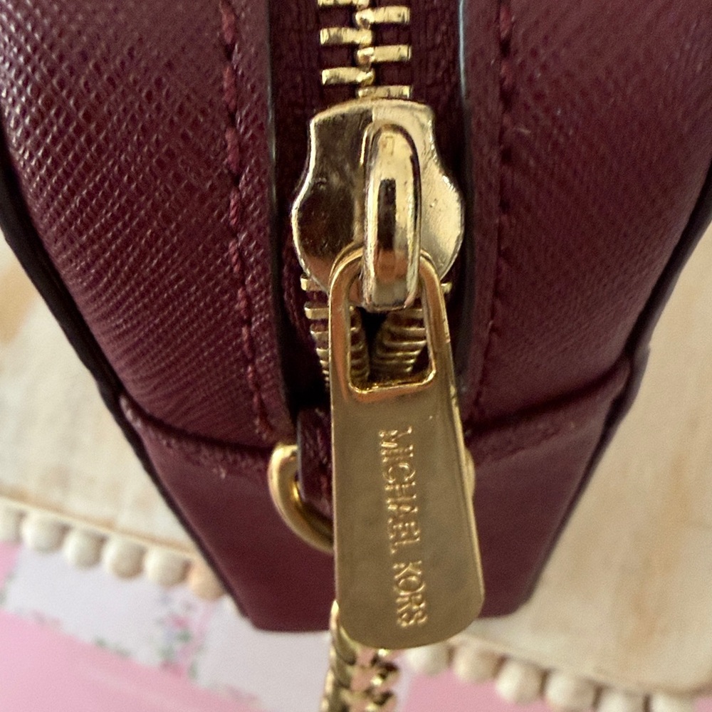 Michael Kors Wine Saffiano Leather Crossbody with Gold Chain - Picture 5 of 10